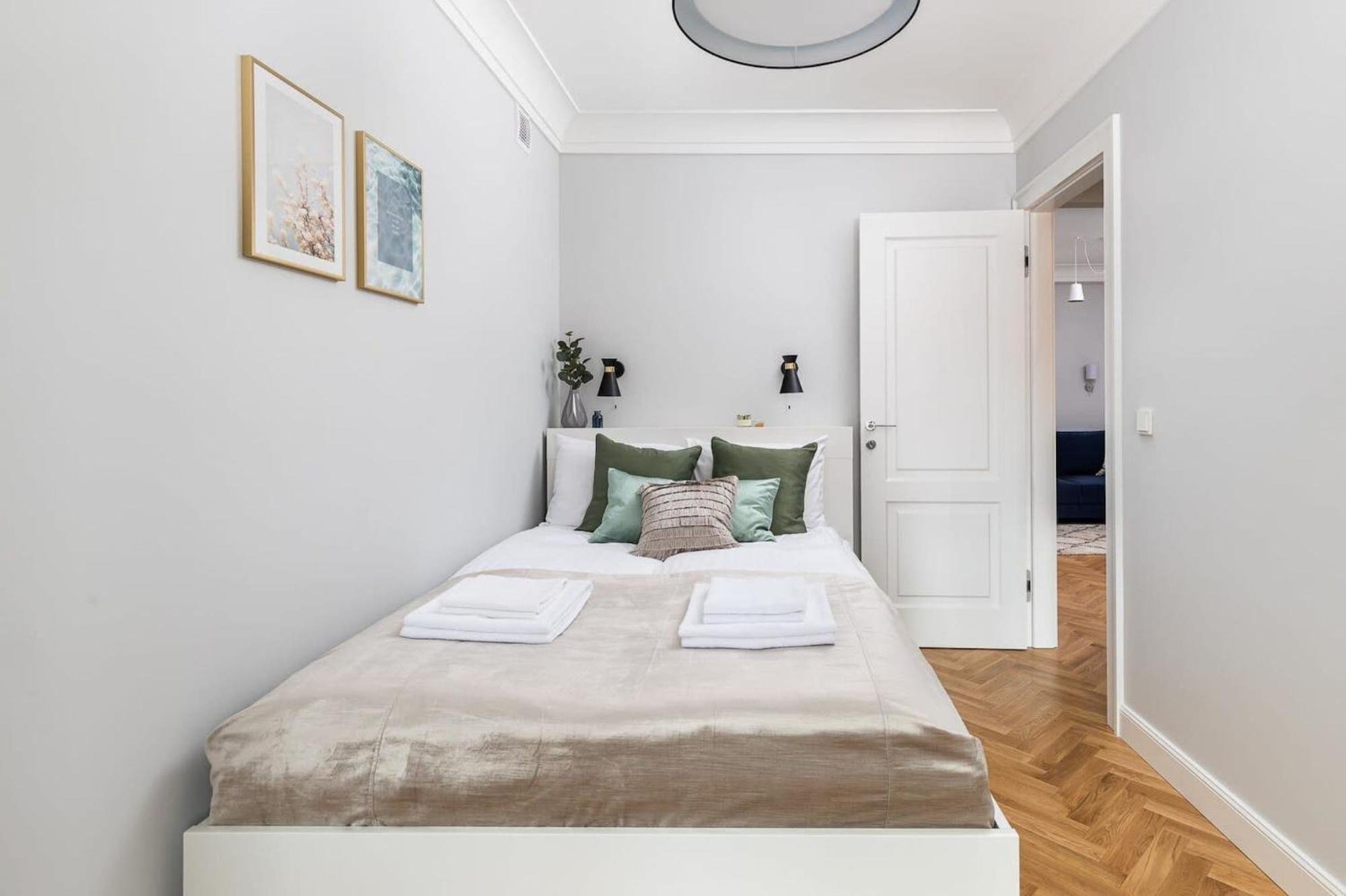 Plac Zamkowy - Apartment With City View By Noclegi Renters Warsaw Luaran gambar